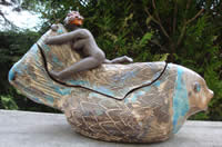 Fischdose mit Frau, Ton